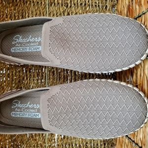 SKECHERS slip on sneakers, Size 6.5, Taupe